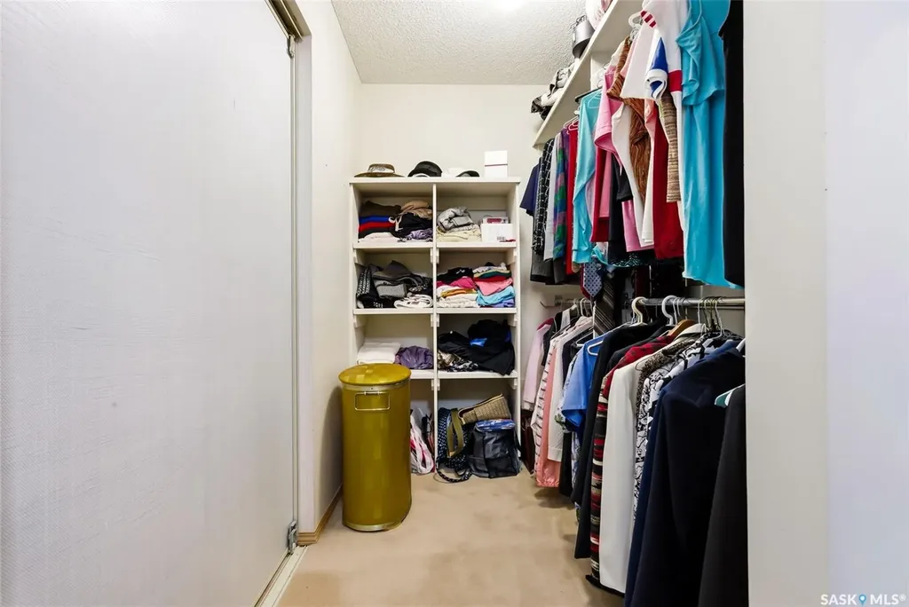 250 Prospect Crescent Lumsden SK S0G 3C0