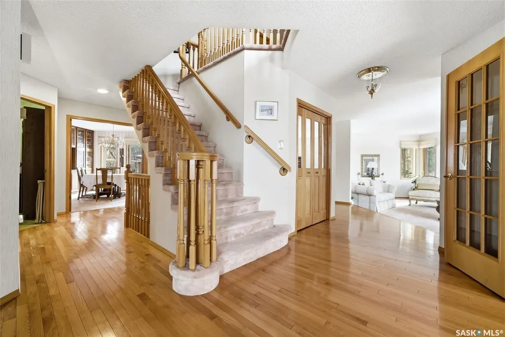 250 Prospect Crescent Lumsden SK S0G 3C0