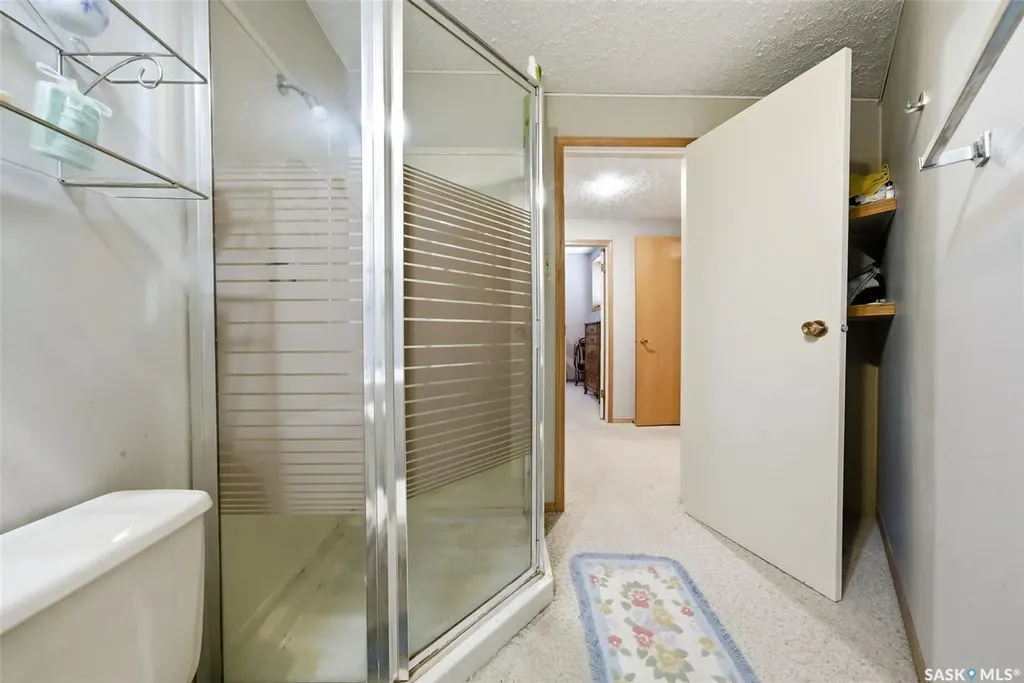 250 Prospect Crescent Lumsden SK S0G 3C0