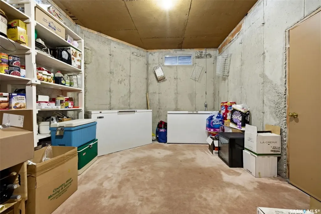 250 Prospect Crescent Lumsden SK S0G 3C0
