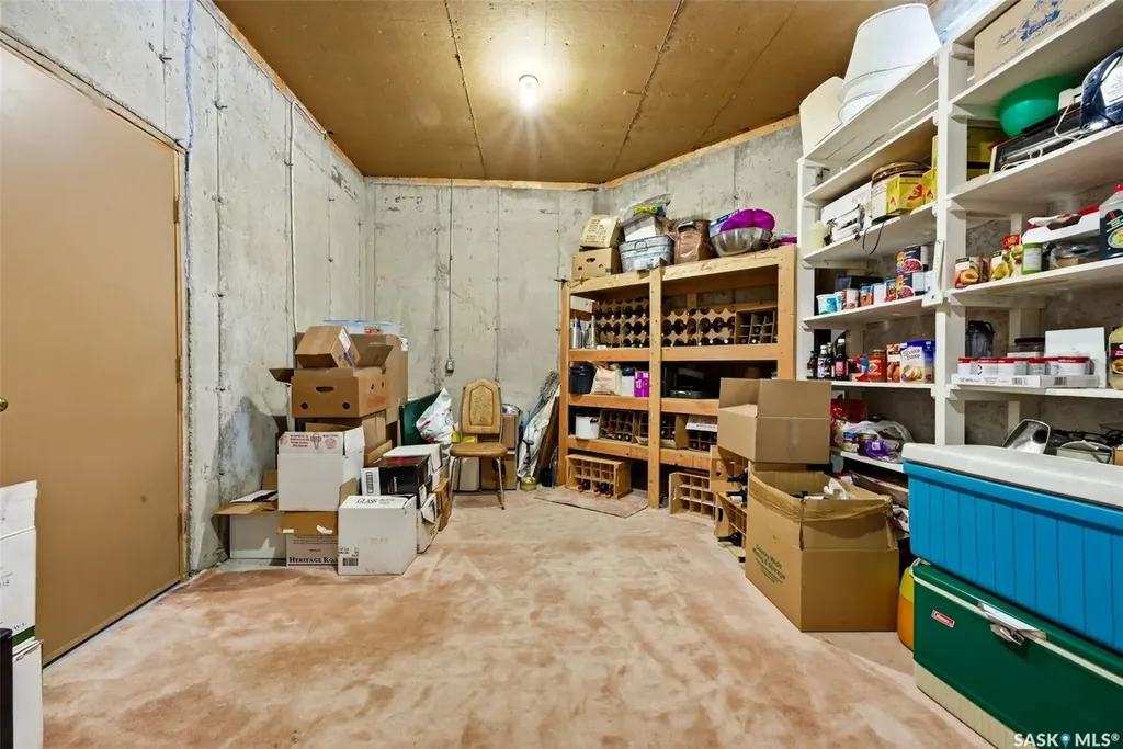 250 Prospect Crescent Lumsden SK S0G 3C0