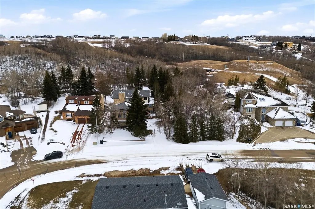250 Prospect Crescent Lumsden SK S0G 3C0