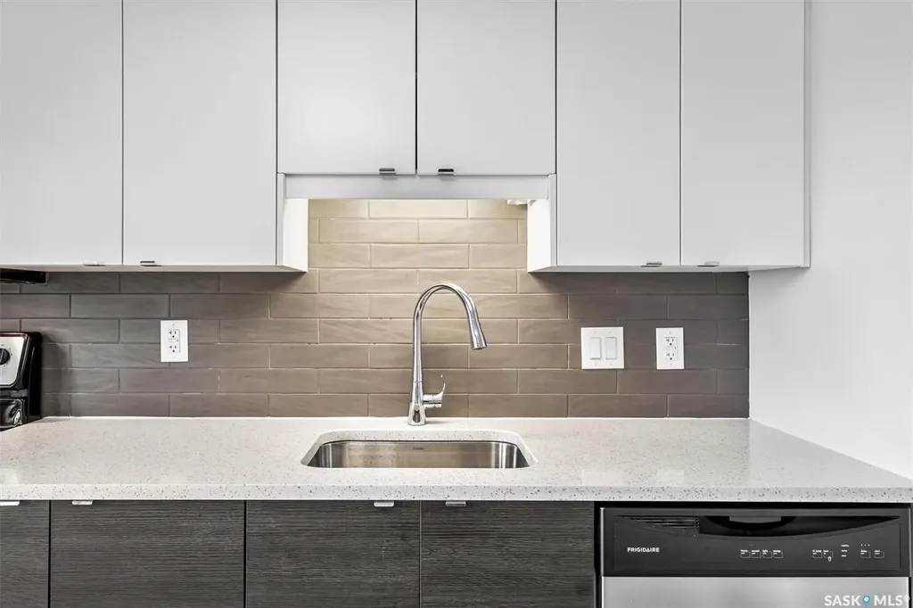 550 4th Avenue N Saskatoon SK S7K 2M7