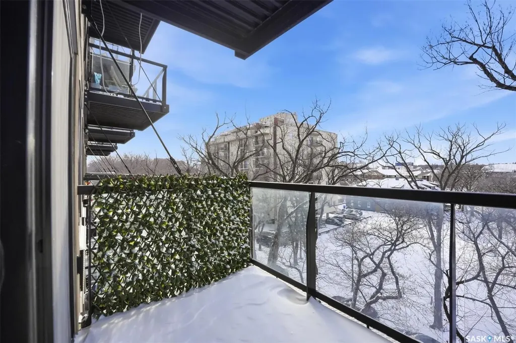 550 4th Avenue N Saskatoon SK S7K 2M7