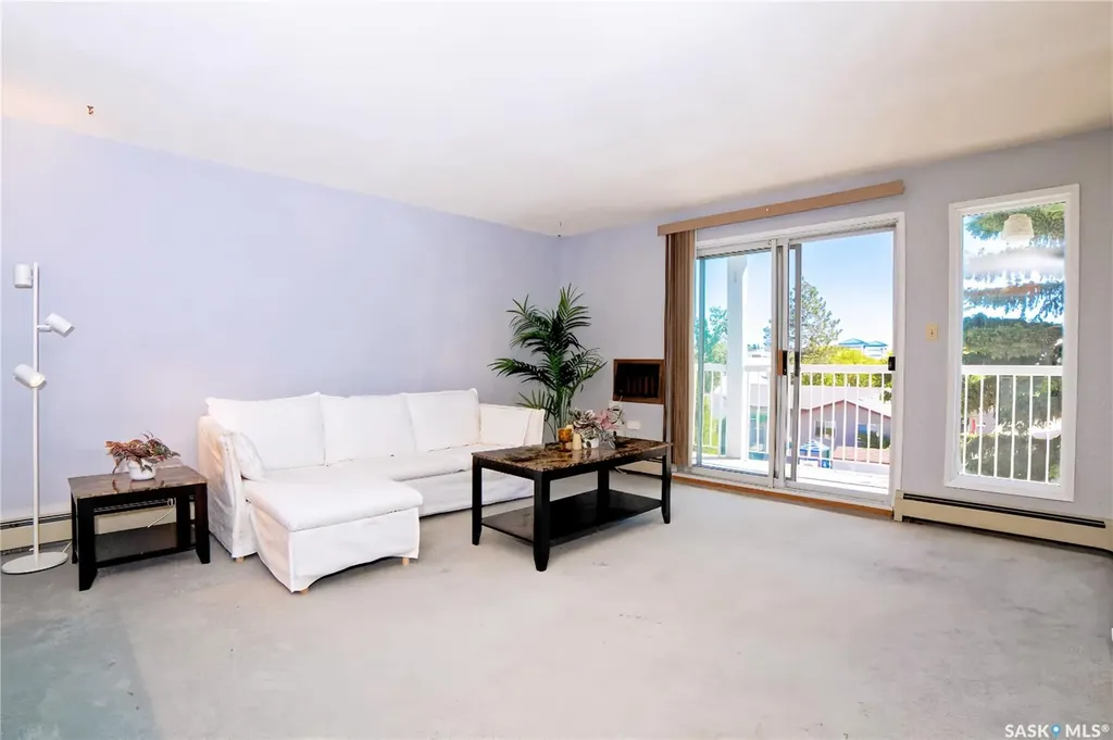 918 Argyle Avenue Saskatoon SK S7H 2W1
