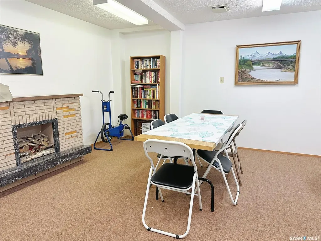 918 Argyle Avenue Saskatoon SK S7H 2W1