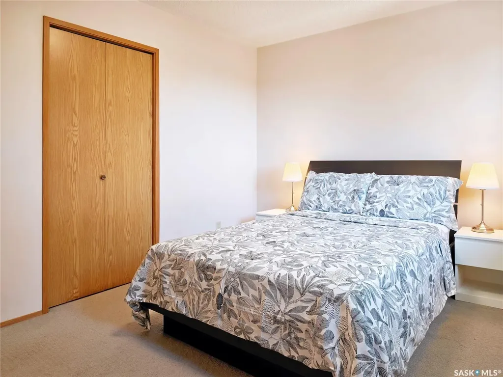 918 Argyle Avenue Saskatoon SK S7H 2W1