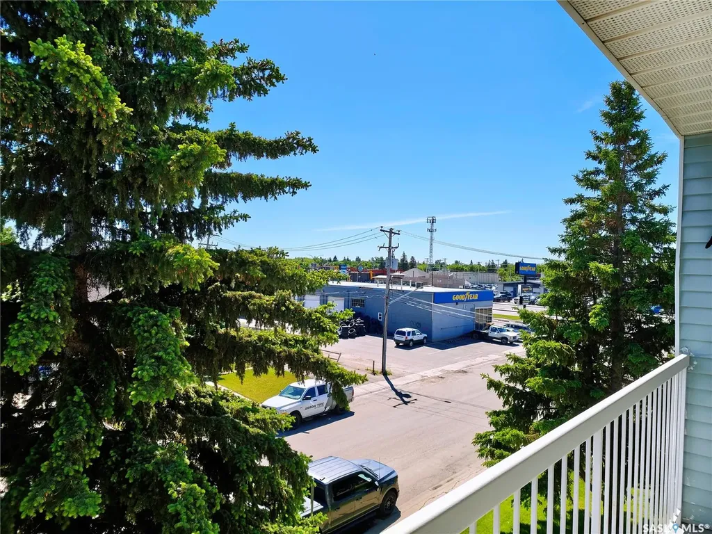 918 Argyle Avenue Saskatoon SK S7H 2W1