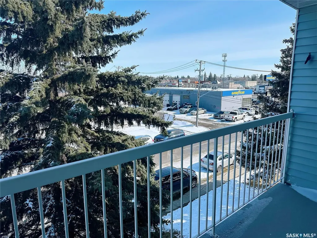 918 Argyle Avenue Saskatoon SK S7H 2W1