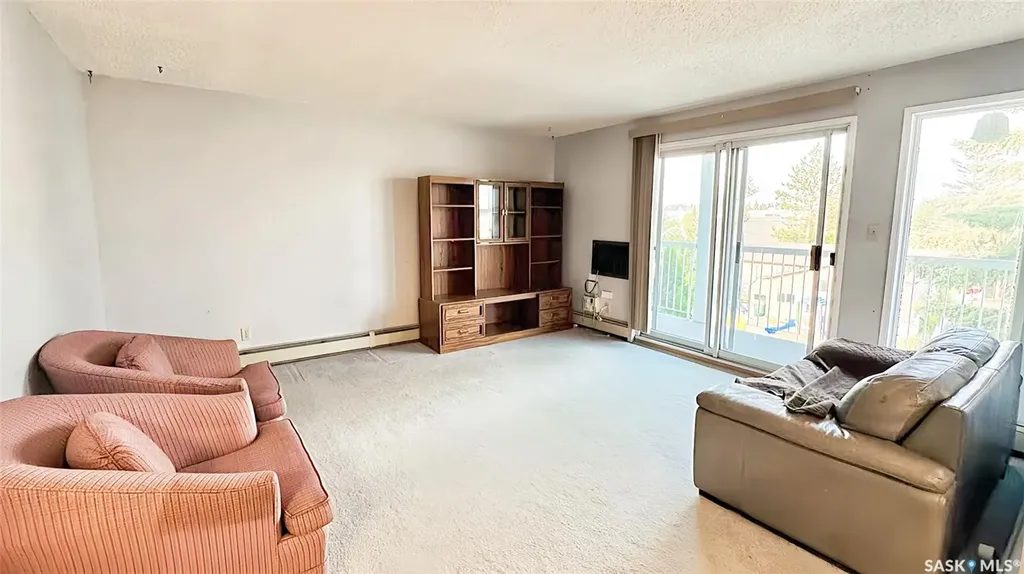 918 Argyle Avenue Saskatoon SK S7H 2W1