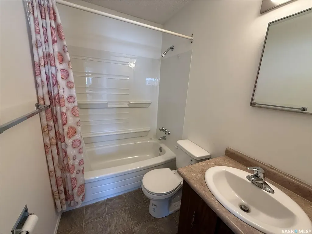 970 Larson Crescent Eston SK S0L 1A0