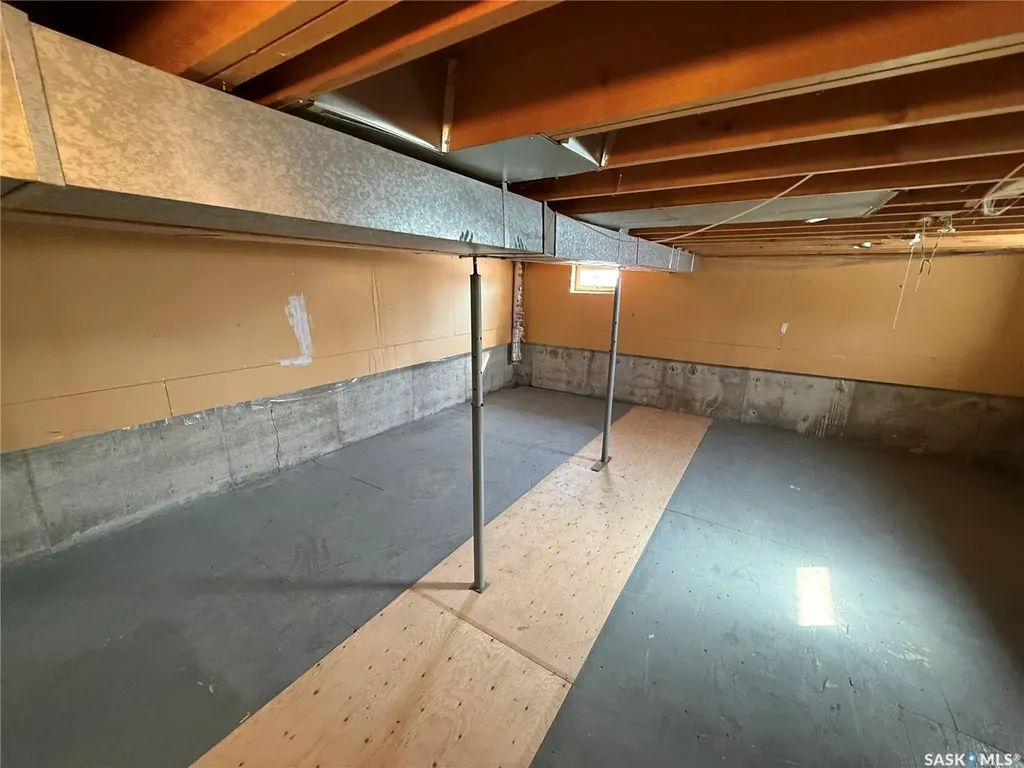 970 Larson Crescent Eston SK S0L 1A0