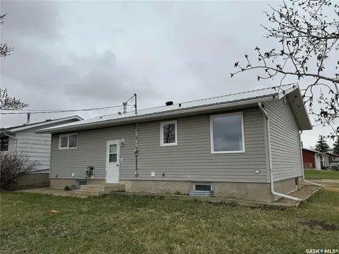970 Larson Crescent Eston SK S0L 1A0