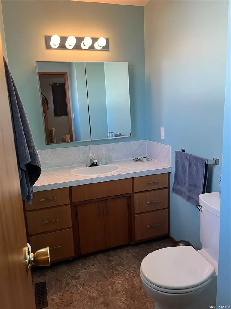333 7th Street Alameda SK S0C 0A0