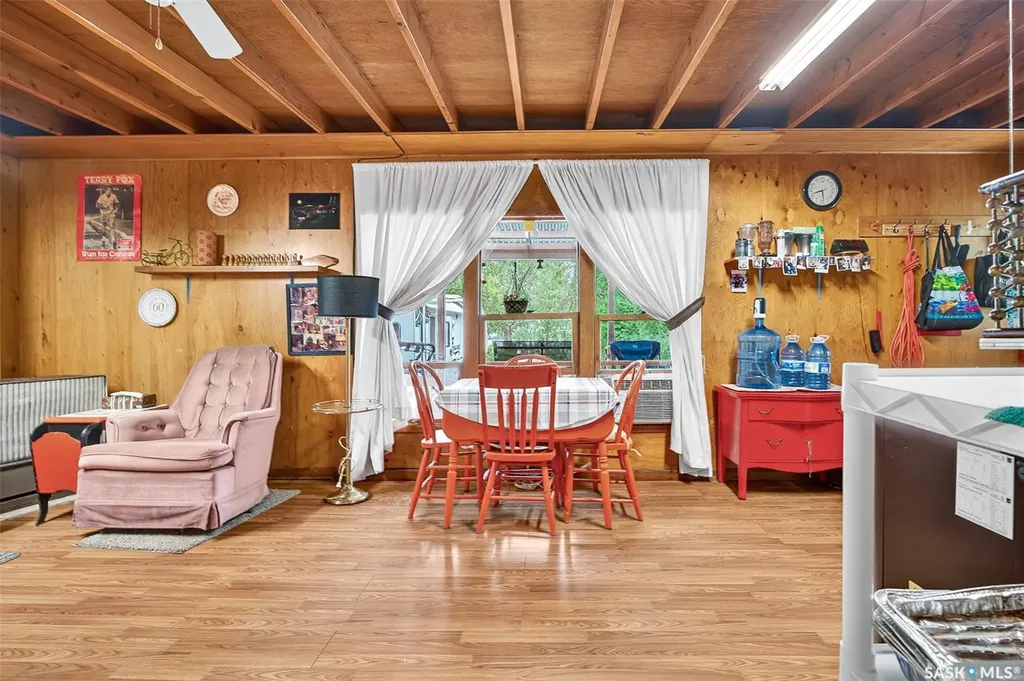 743 Tatanka Drive South Lake SK S0H 2X0
