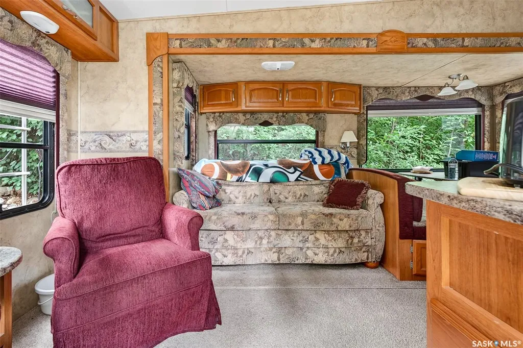 743 Tatanka Drive South Lake SK S0H 2X0