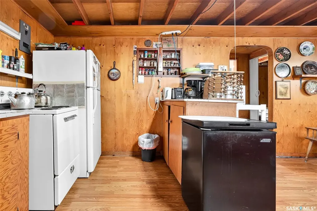 743 Tatanka Drive South Lake SK S0H 2X0