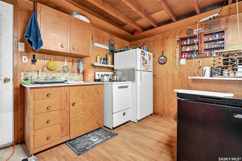 743 Tatanka Drive South Lake SK S0H 2X0