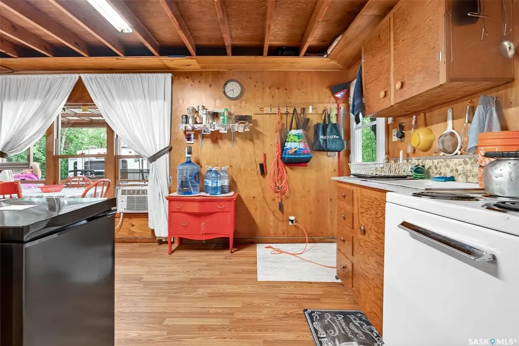 743 Tatanka Drive South Lake SK S0H 2X0