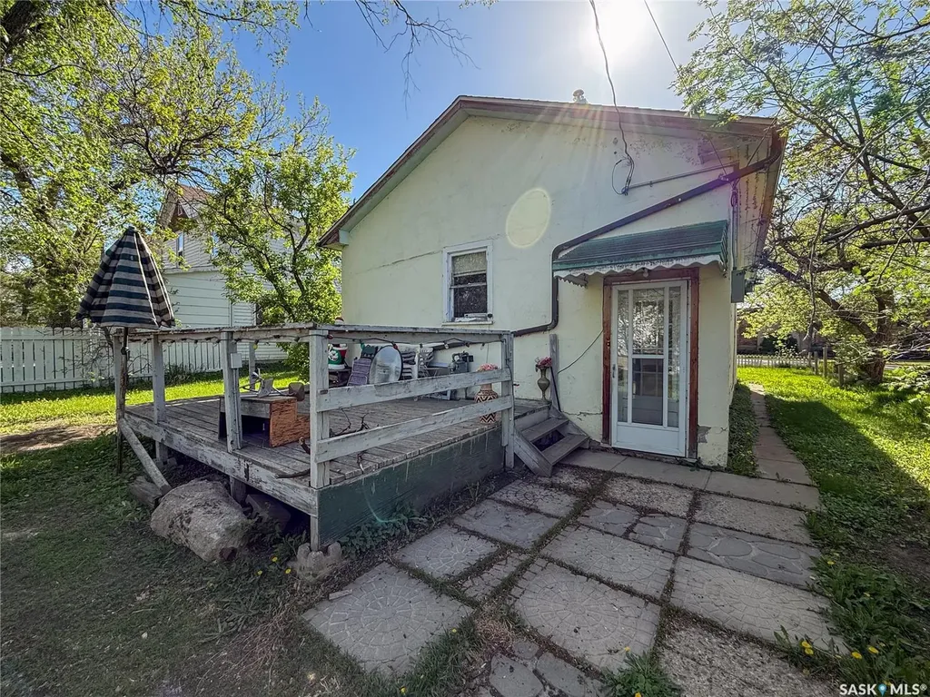 269 2nd Avenue NE Swift Current SK S9H 2C9