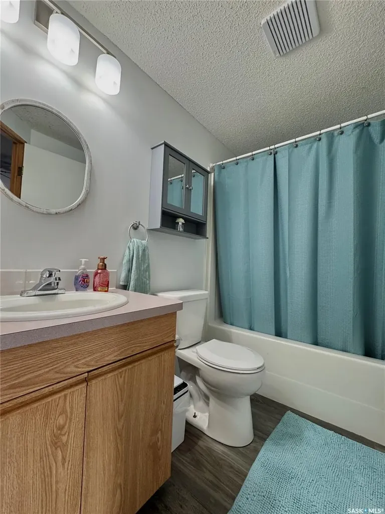 317 Riedel Avenue E Langenburg SK S0A 2A0