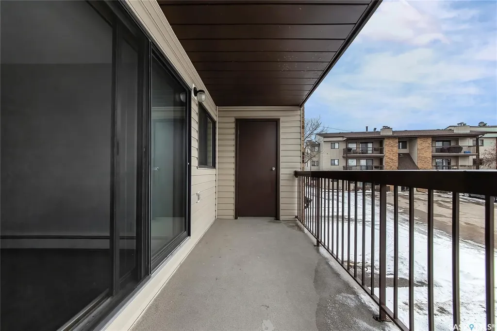 345 Kingsmere Boulevard Saskatoon SK S7J 4J6