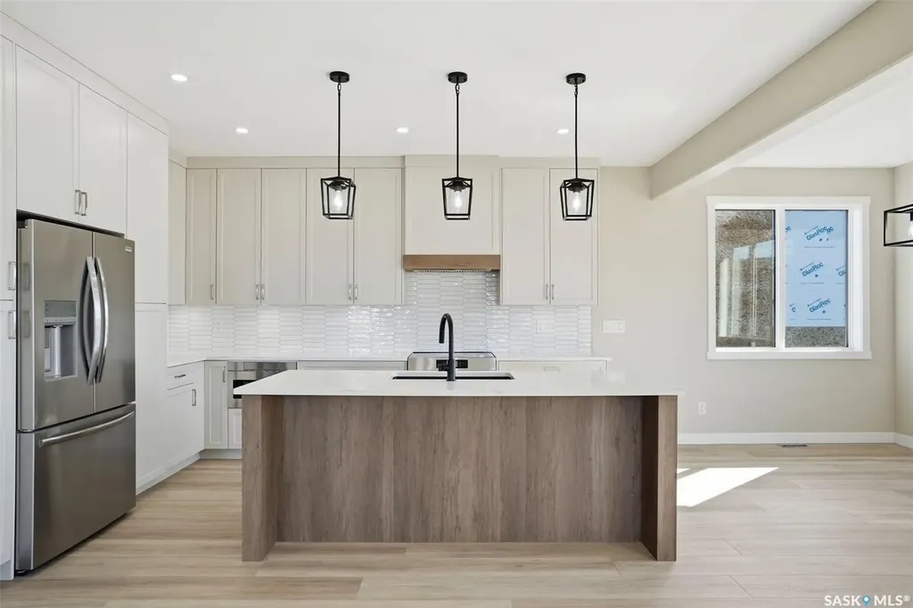 435 Sharma Crescent Saskatoon SK S7W 0Y4