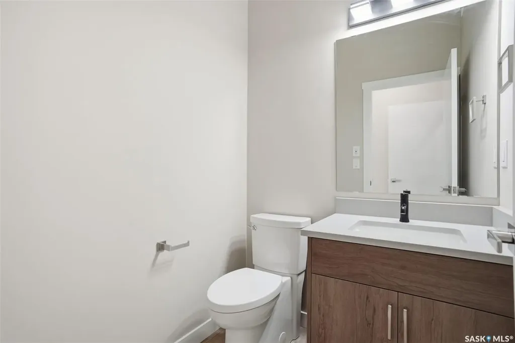 435 Sharma Crescent Saskatoon SK S7W 0Y4
