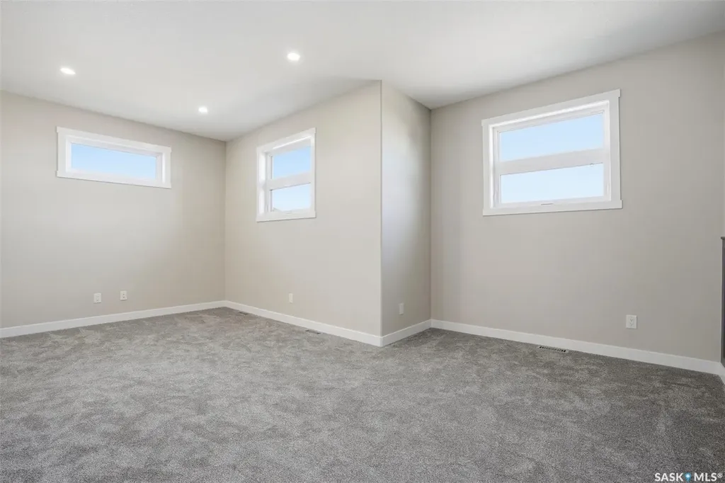 435 Sharma Crescent Saskatoon SK S7W 0Y4
