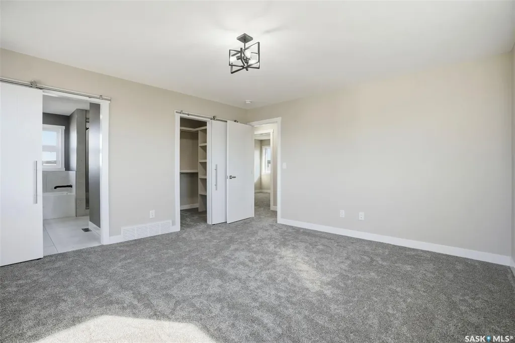 435 Sharma Crescent Saskatoon SK S7W 0Y4