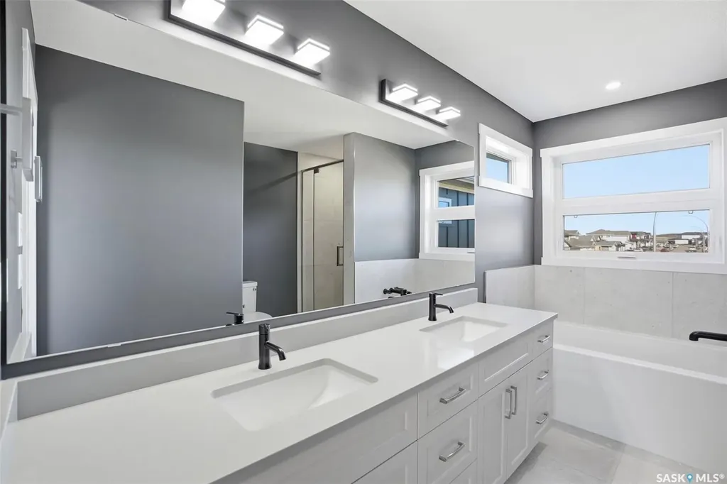 435 Sharma Crescent Saskatoon SK S7W 0Y4