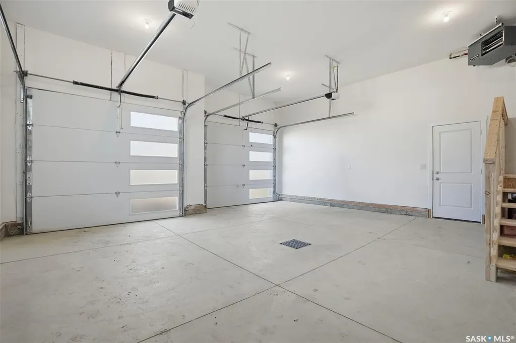 435 Sharma Crescent Saskatoon SK S7W 0Y4