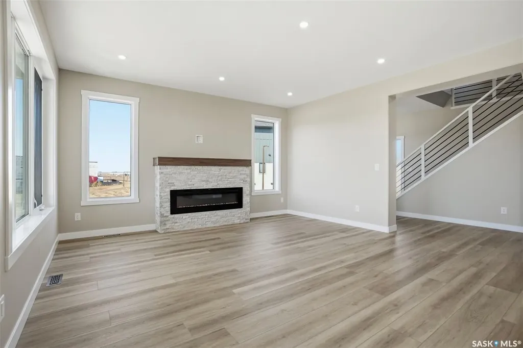 435 Sharma Crescent Saskatoon SK S7W 0Y4