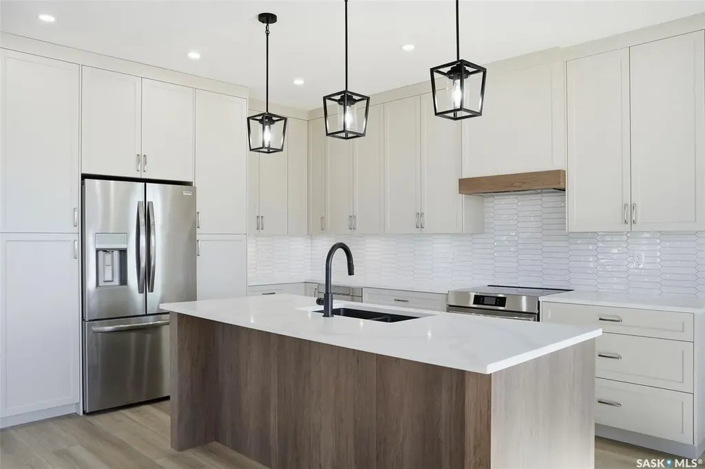 435 Sharma Crescent Saskatoon SK S7W 0Y4