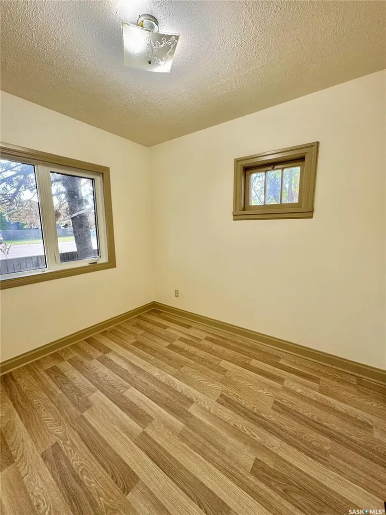 712 6th Street E Prince Albert SK S6V 0N8