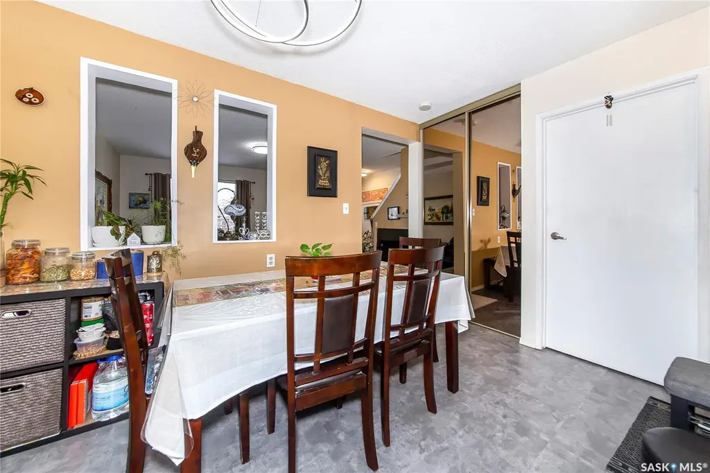 1128 Mckercher Drive Saskatoon SK S7H 4Y7