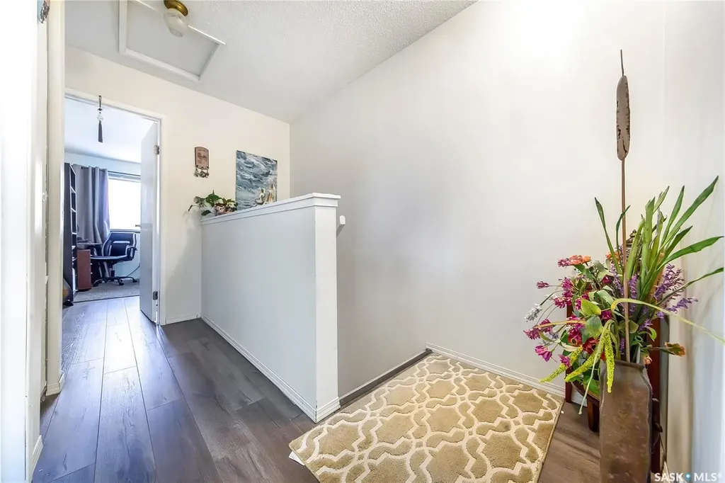 1128 Mckercher Drive Saskatoon SK S7H 4Y7