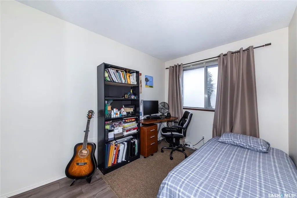 1128 Mckercher Drive Saskatoon SK S7H 4Y7