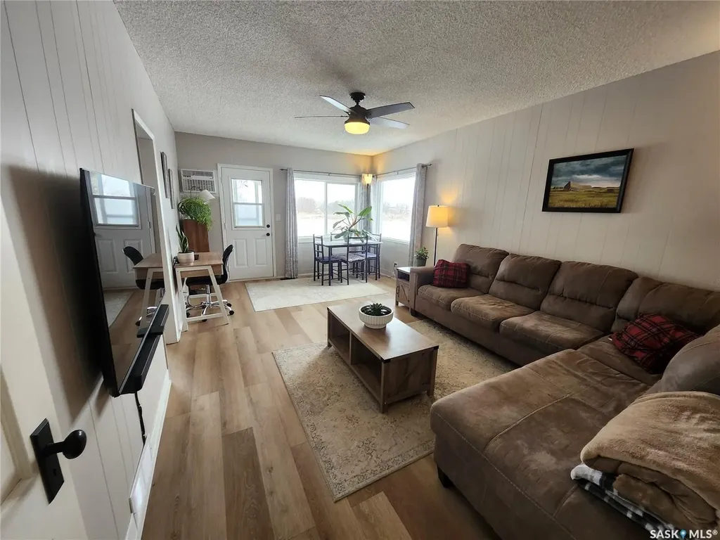 401 Railway Avenue Tramping Lake SK S0K 4H0