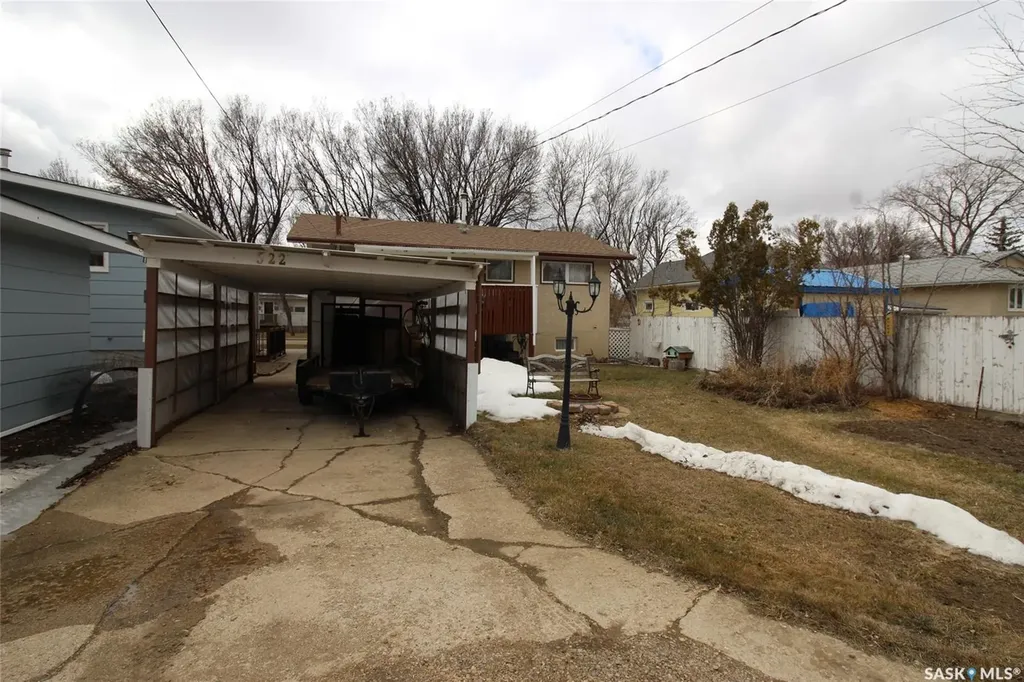 522 4th Street W Shaunavon SK S0N 2M0