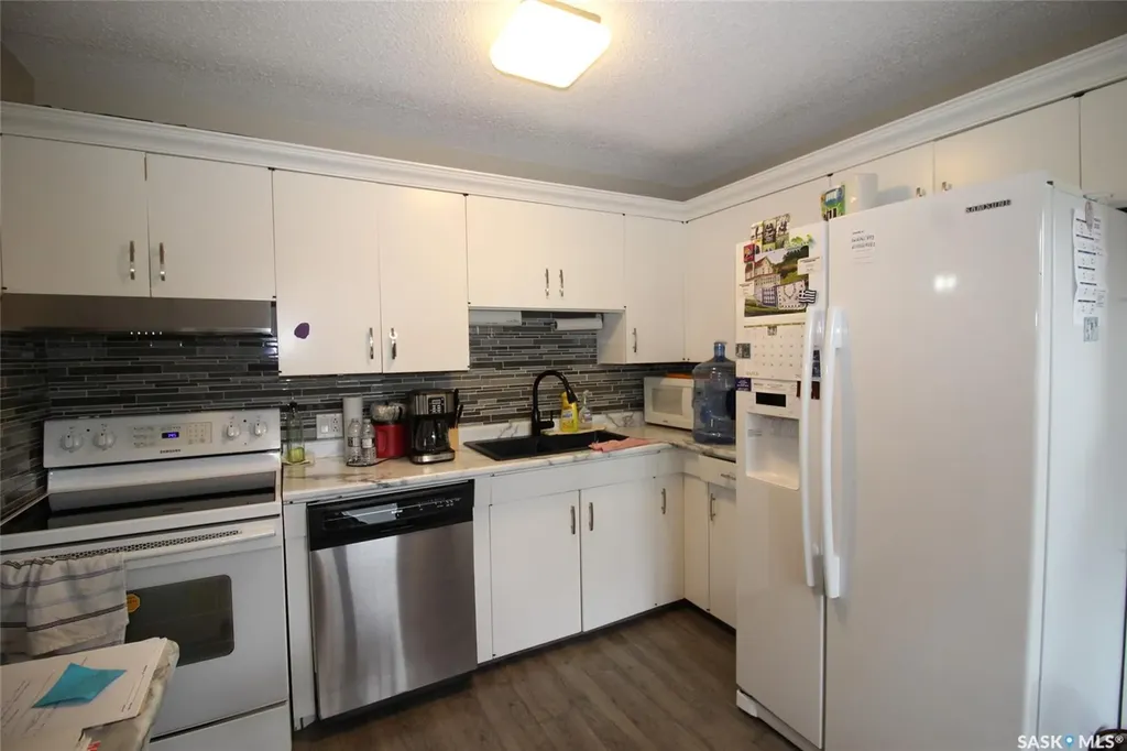 522 4th Street W Shaunavon SK S0N 2M0