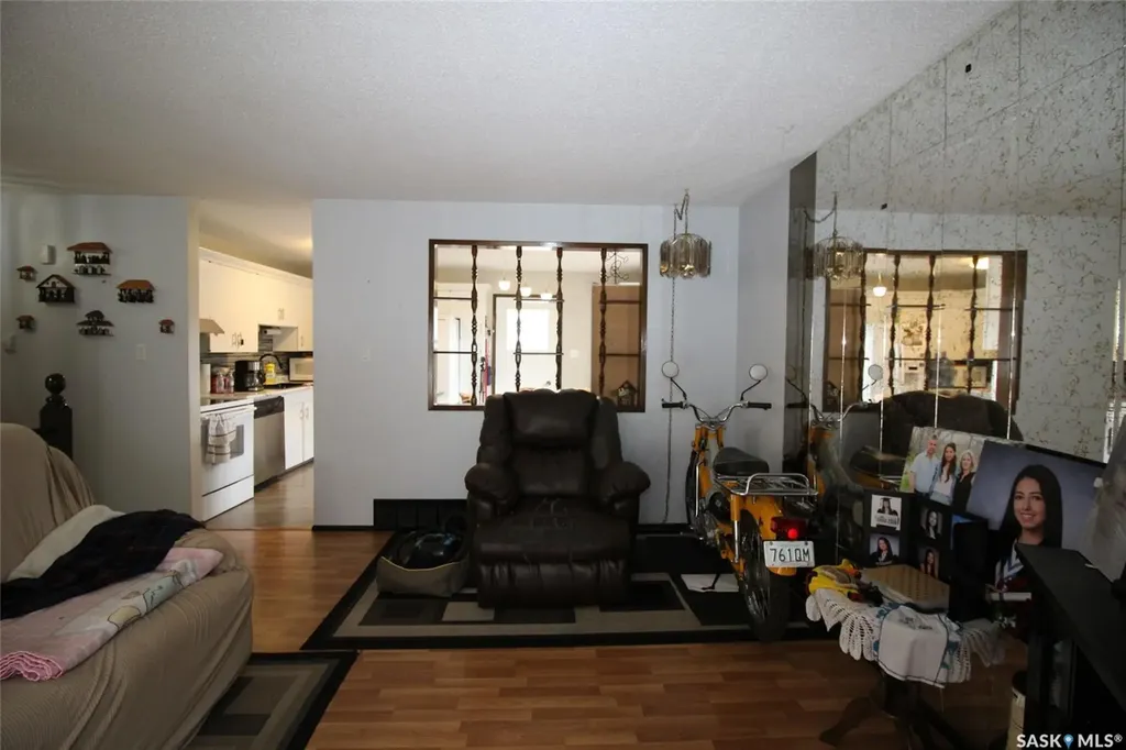 522 4th Street W Shaunavon SK S0N 2M0