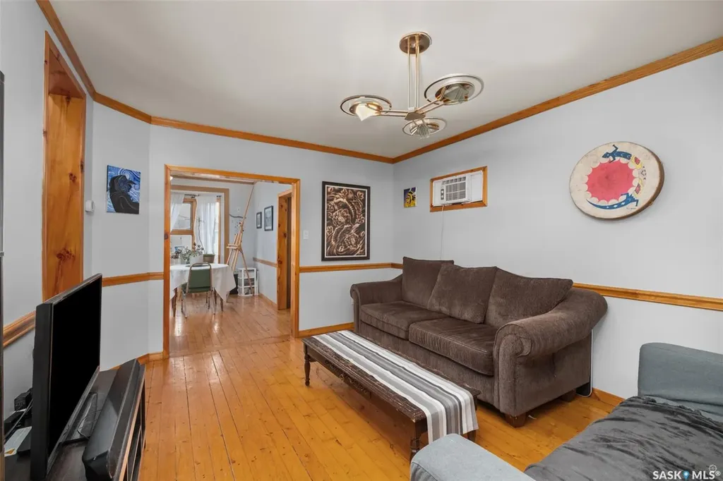 546 7th Street E Prince Albert SK S6V 0S5