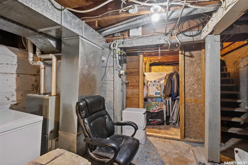 546 7th Street E Prince Albert SK S6V 0S5