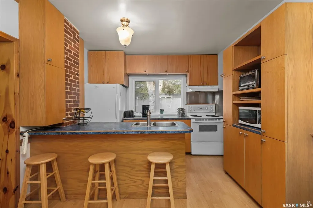 546 7th Street E Prince Albert SK S6V 0S5