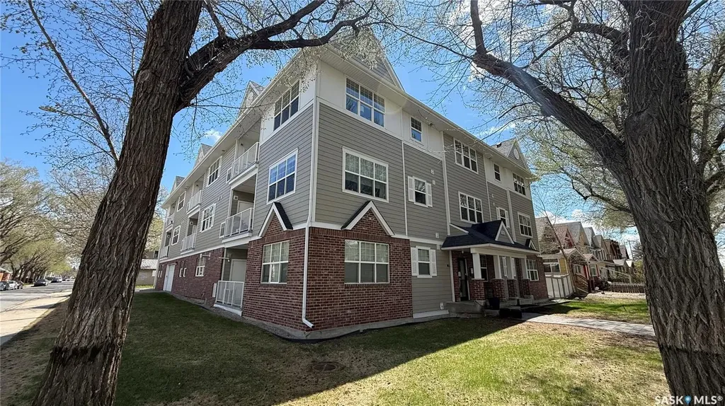 2313 Montreal Street Regina SK S4P 1L9
