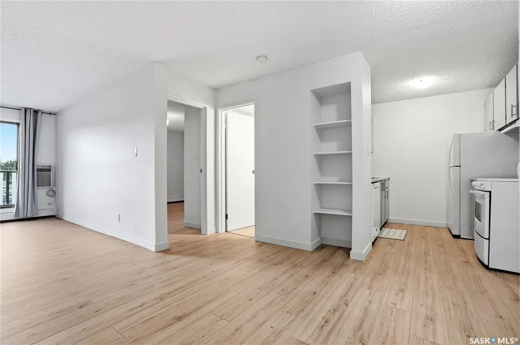 423 Tait Court Saskatoon SK S7H 5L3