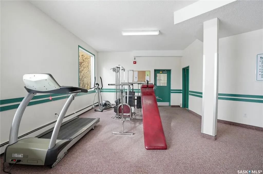 423 Tait Court Saskatoon SK S7H 5L3