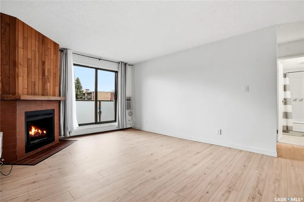 423 Tait Court Saskatoon SK S7H 5L3