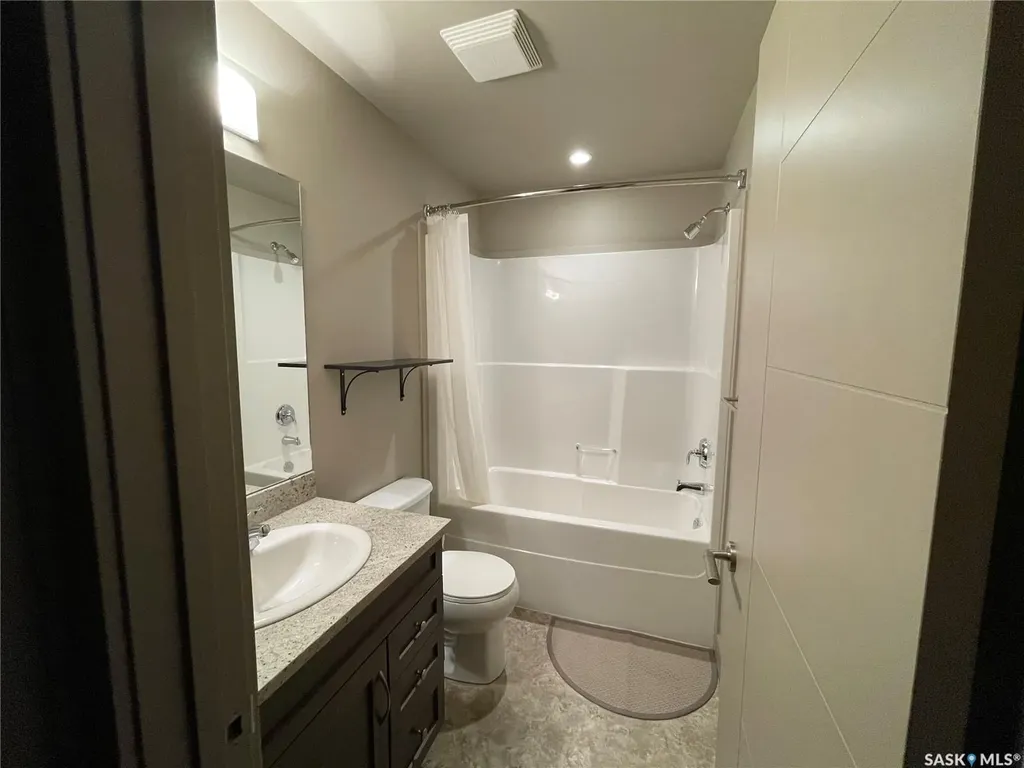 115 Willowgrove Crescent Saskatoon SK S7H 0M3